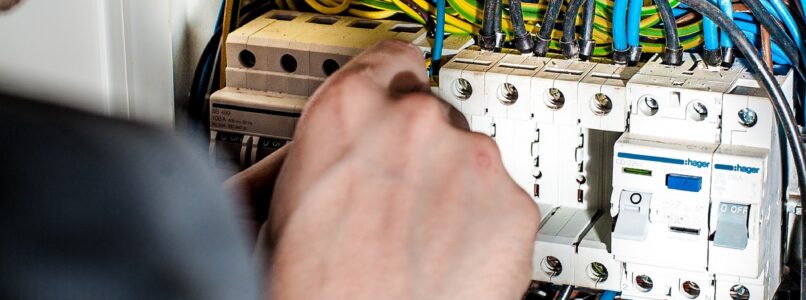 A business owner's policy (BOP) bundles coverage to offer a wide range of protection, covering most of the risks a small business, such as an electrician, may face.
